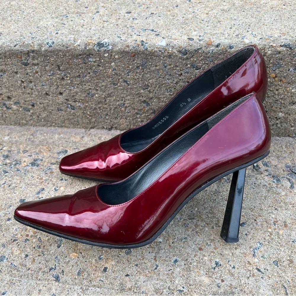 Stuart Weitzman Wine Patent Leather Pumps SZ.8.5. #005 - Picture 4 of 9